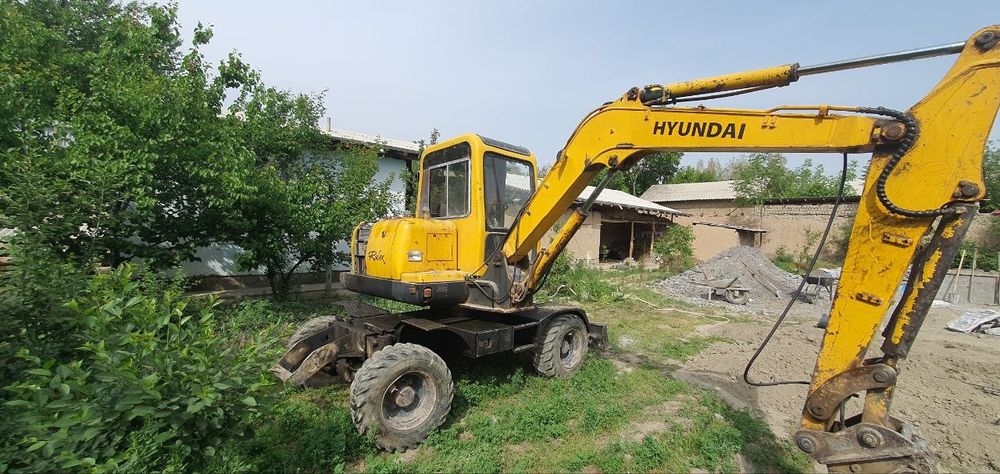 Mini hundai ekskavator sotiladi