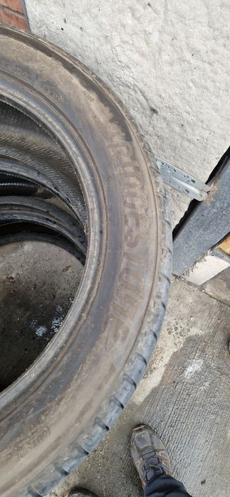 Vând cauciucuri vară marca Bridgestone