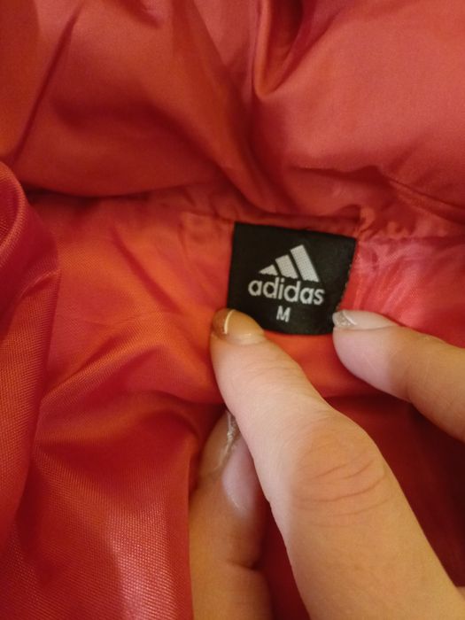 Чисто ново олекотено дамско яке