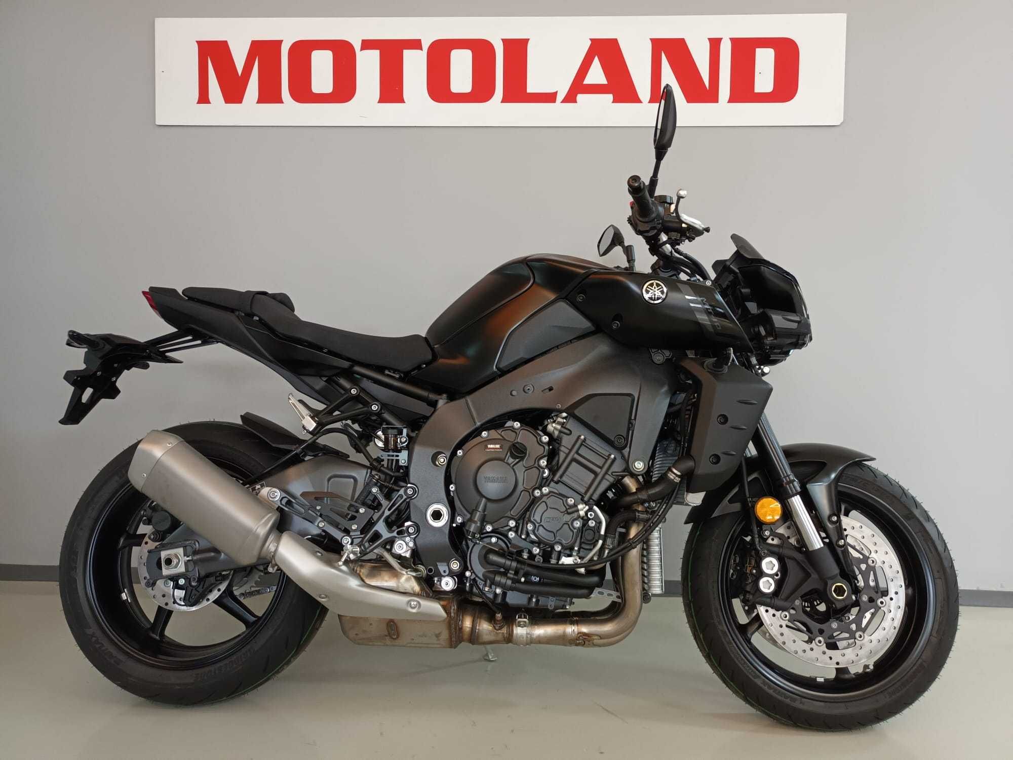 Motocicleta Yamaha MT-10 2024