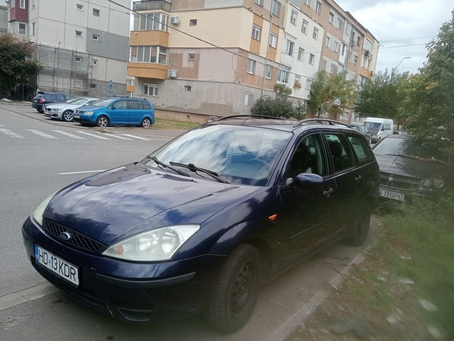 Vând mașina Ford Focus