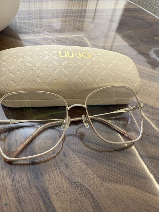 Продам очки liu jo