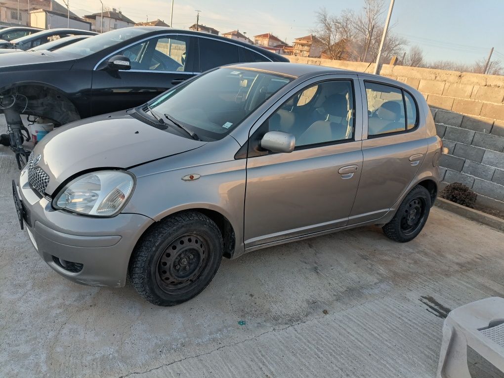На части Ярис 1.3