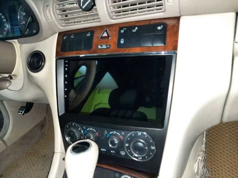 Mercedes C Class W203/CLK W209 мултимедия GPS навигация