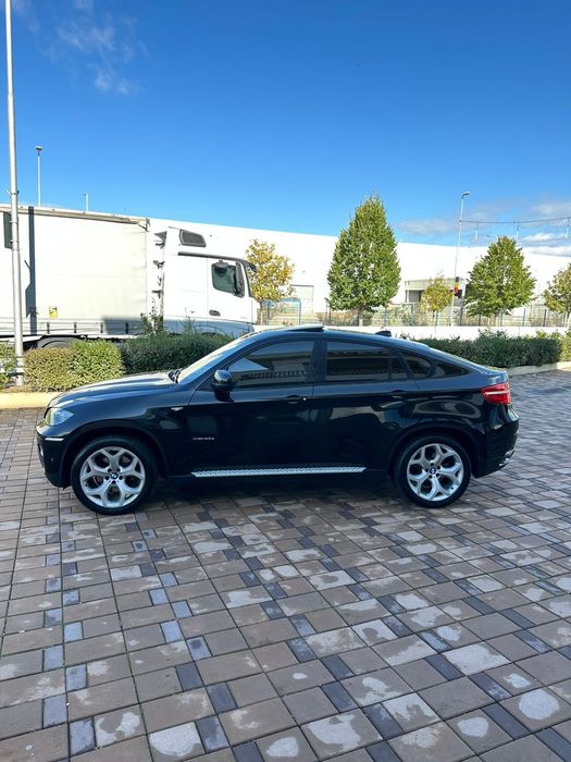 Vând BMW X6 2013