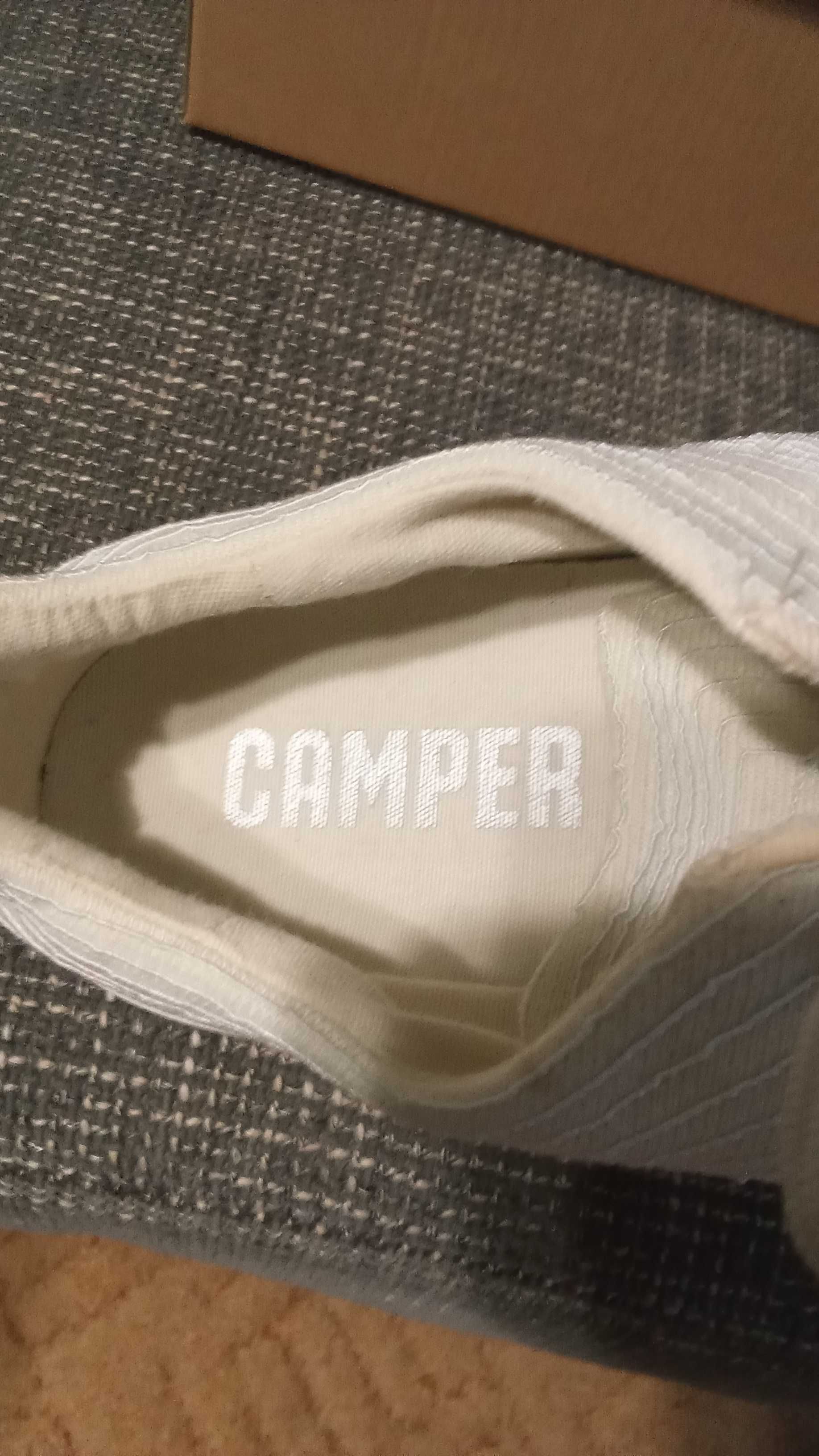Кецове Camper,,Courb" цвят бял