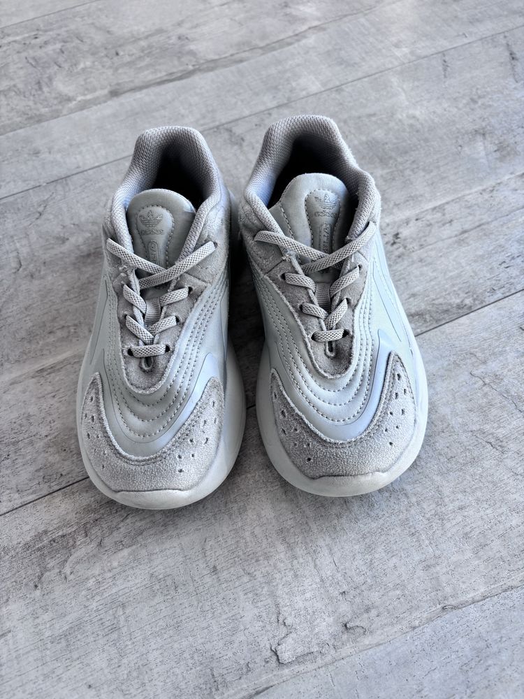 Маратонки Adidas
