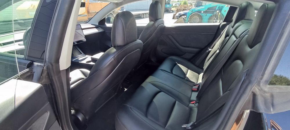 Tesla Model 3 2021 baterie noua pompa de căldură