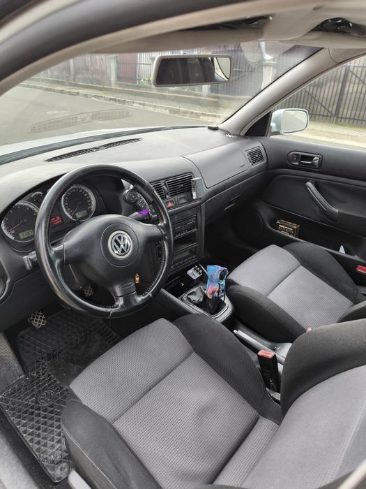 Volkswagen Golf IV 1.6 benzină