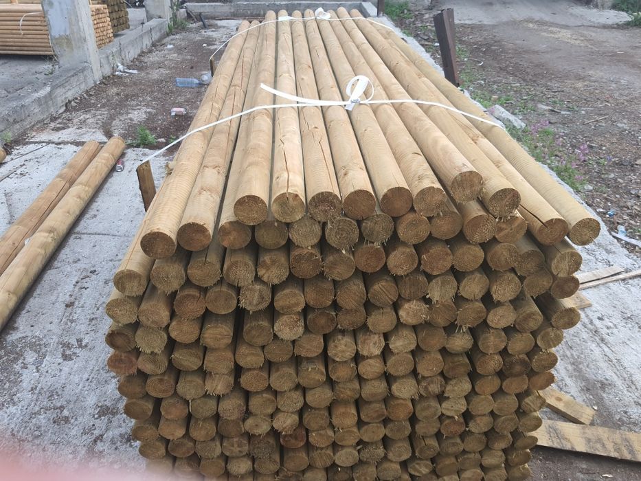 Tutori pt protectie pomi impotriva rasturnarii de vant