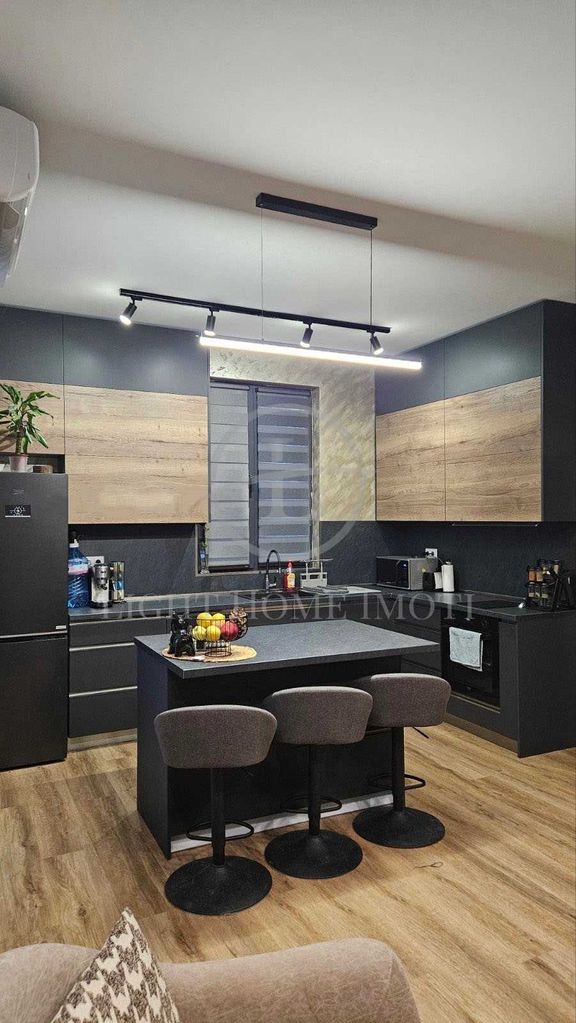 Продава се Къща в Пловдив, Беломорски - 144 кв.м за 2403 €/кв.м - Снимка #2