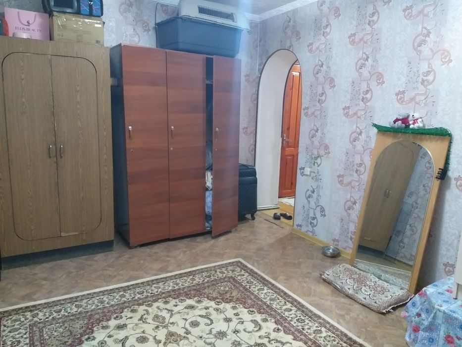 Возьму 1 девушку в квартиру