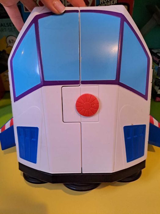 Космически кораб Играта на играчките