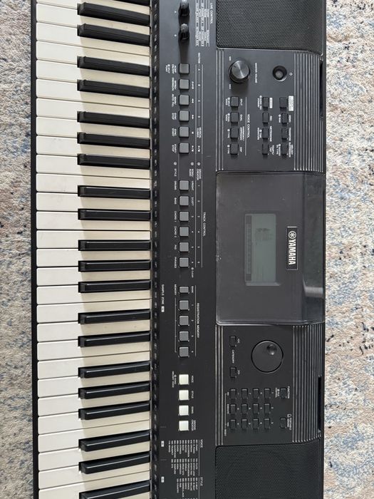 Синтезатор Yamaha PSR-E463