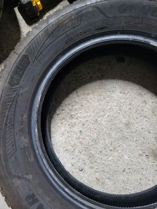 Anvelope M+S GOOD YEAR 215/60/R17