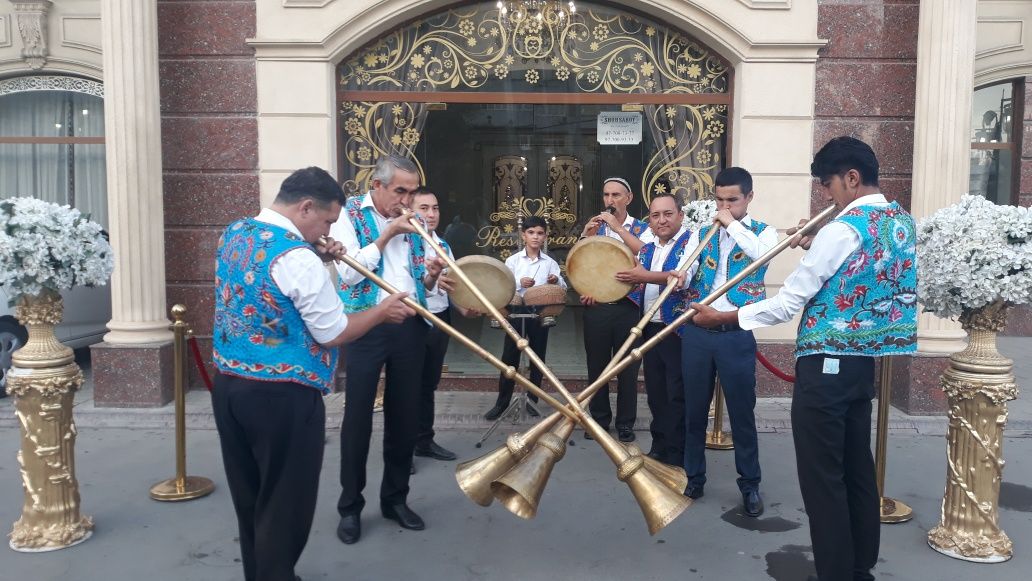 Карнай сурнай миллий мусика саньати усталари хизматингизда