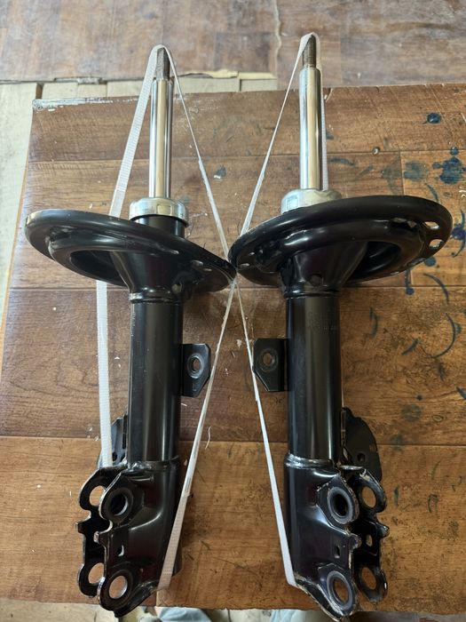 Стойки камри 40 перед kayaba оригинал комплект