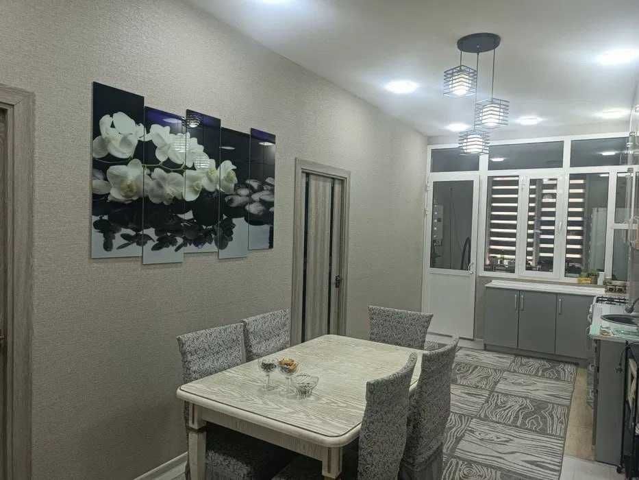 3-к. квартира 65 м², евроремонт, Паркентский, Циолковская кирпич!`