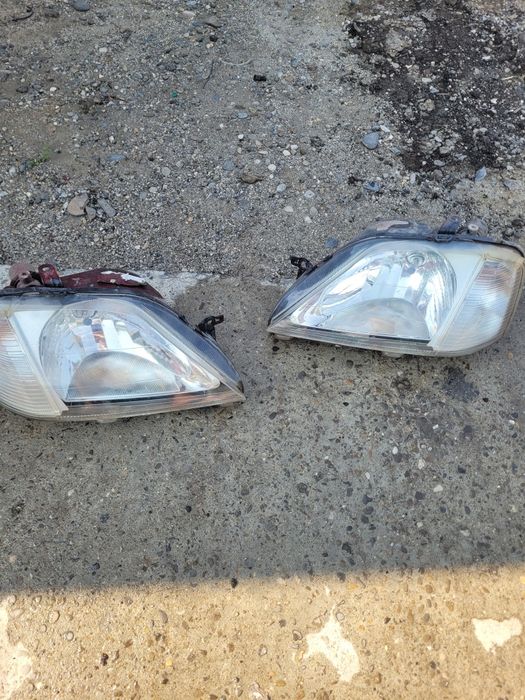 Far stanga dreapta dacia logan set