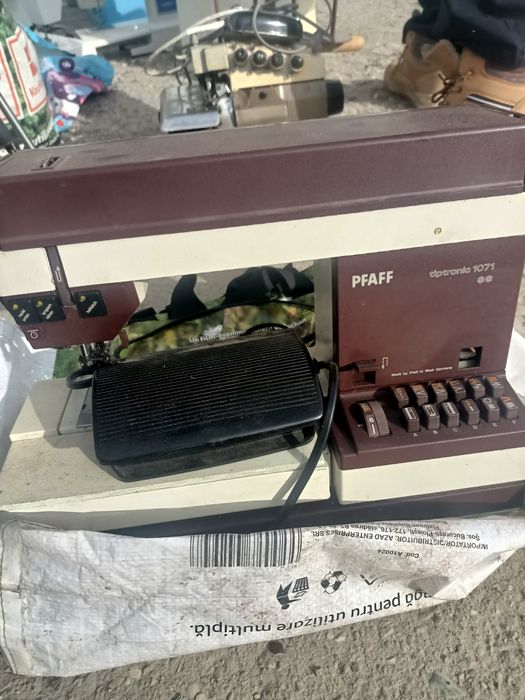 Mașină de cusut perfect functional