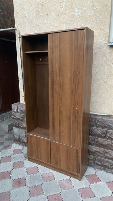 Продам Прихожую мебель