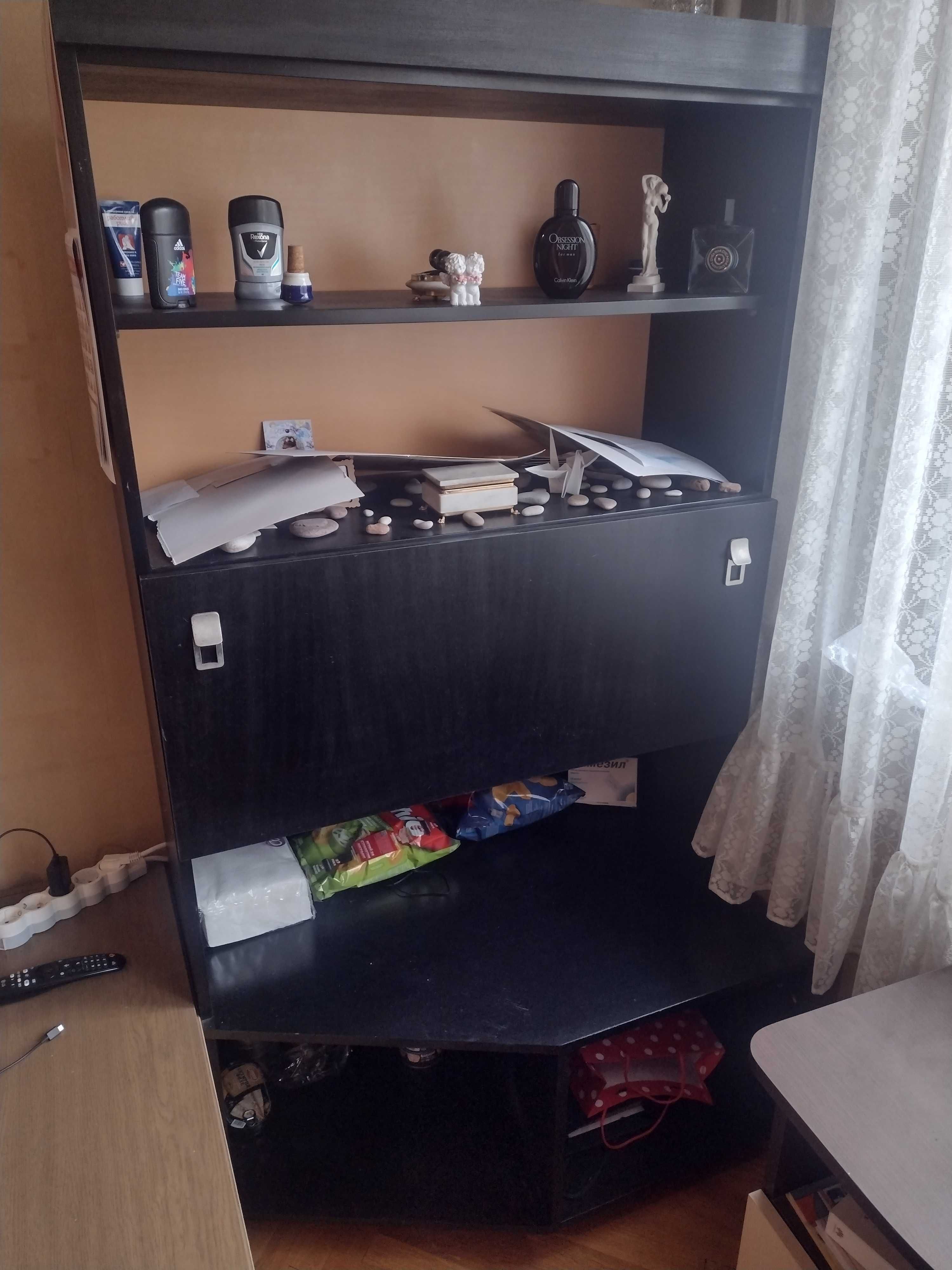 Секция за хол и спалня