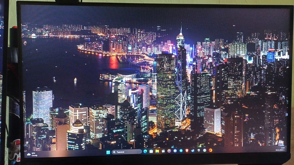 Геймърски монитор Samsung Odyssey G4 25" 240Hz