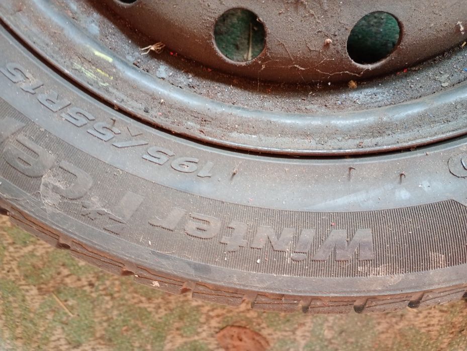 Anvelope de iarna cu jante de tabla