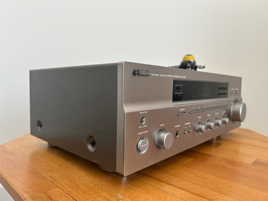 Yamaha RX-497 Hi-Fi Stereo Receiver 2x75 RMS - Calitate Audio Premium