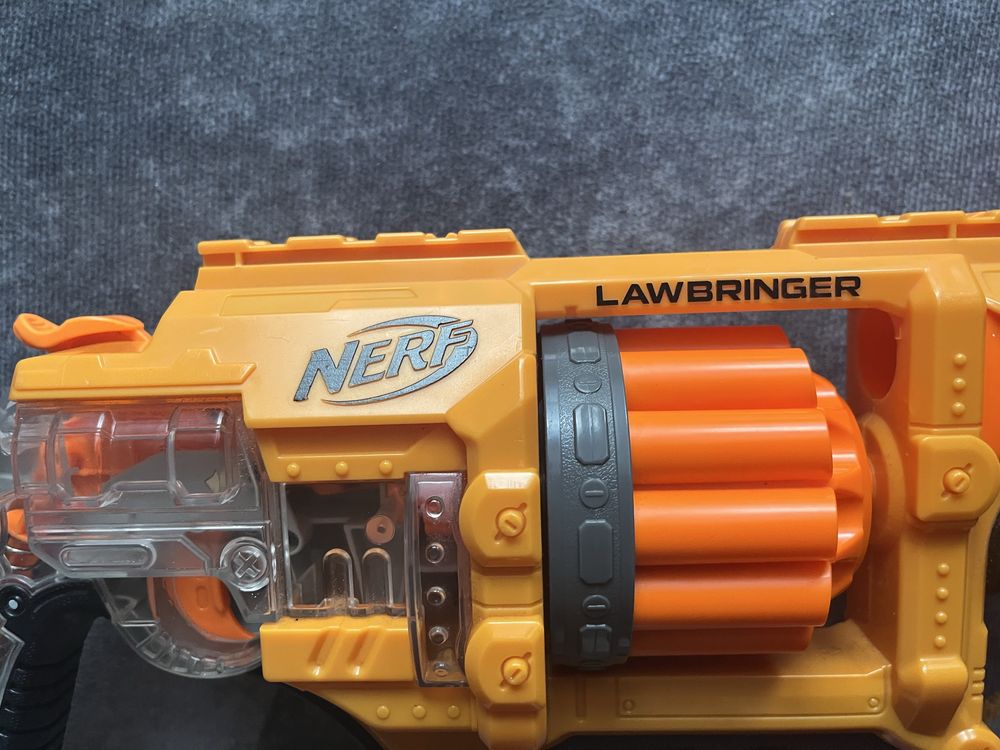 Pusca Nerf Lawbringer