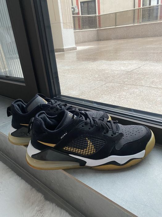 Nike Jordan Mars 270 Low