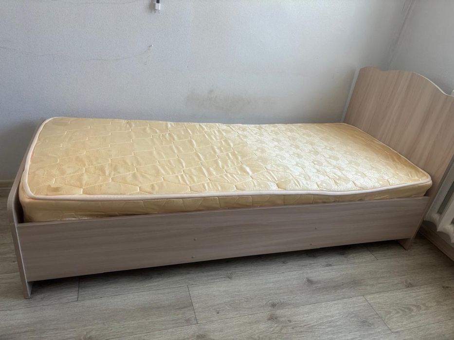 Кровать с матрасом 1 местный 30 000тг
