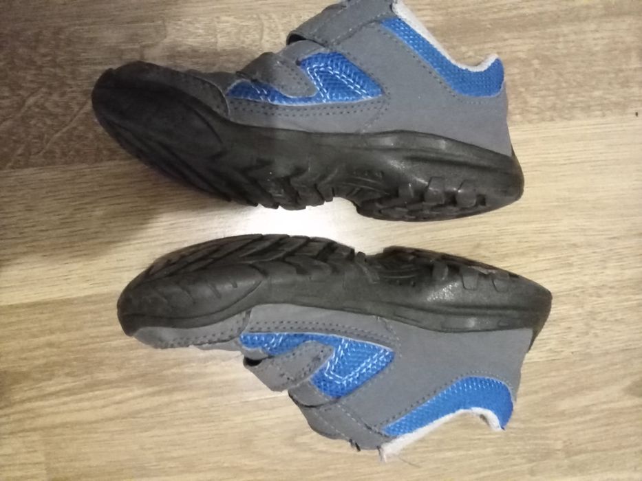 Lot marimea 25-26, int 16 cm. Pret 70 lei