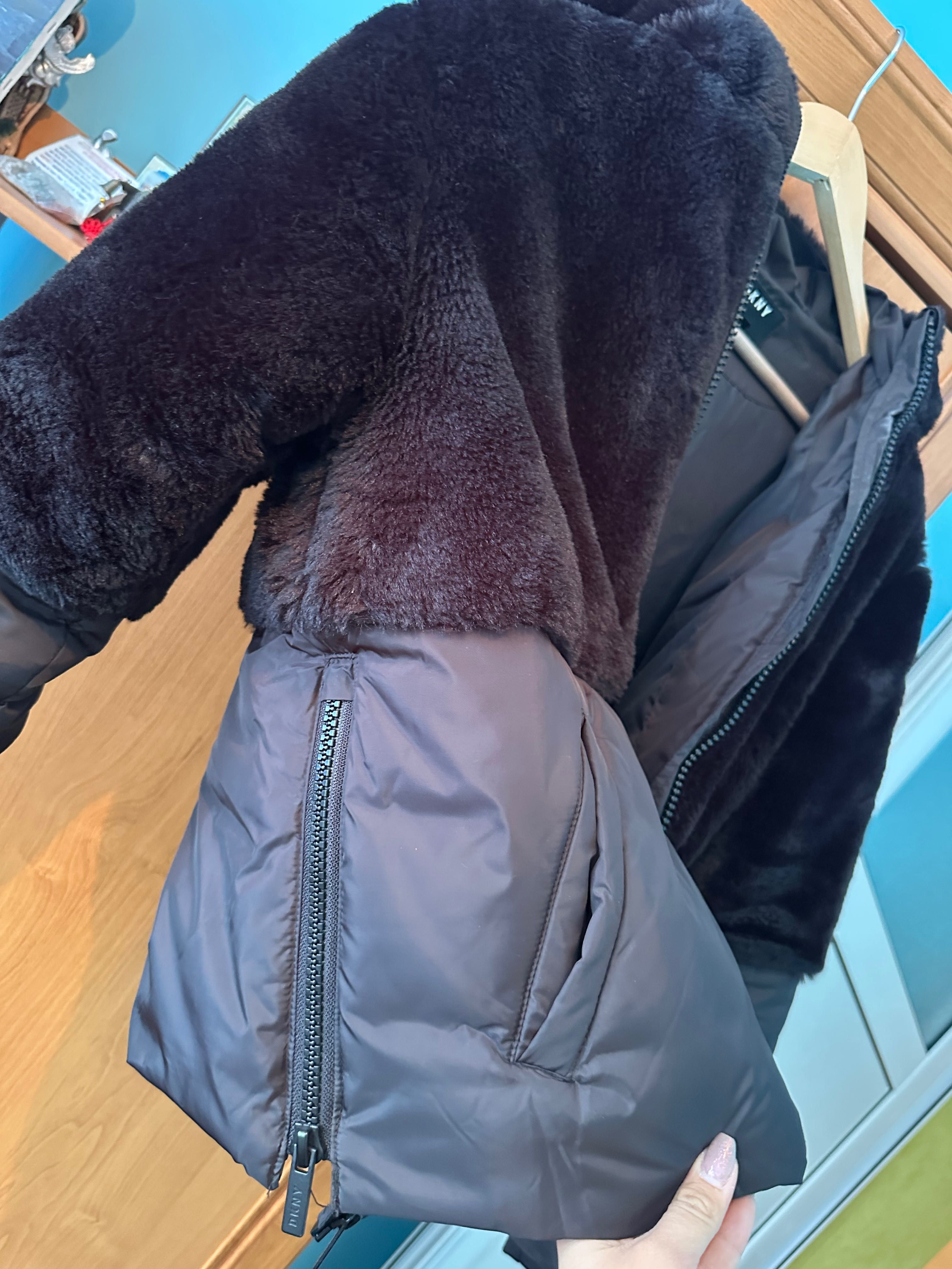 Яке DKNY пухено черно