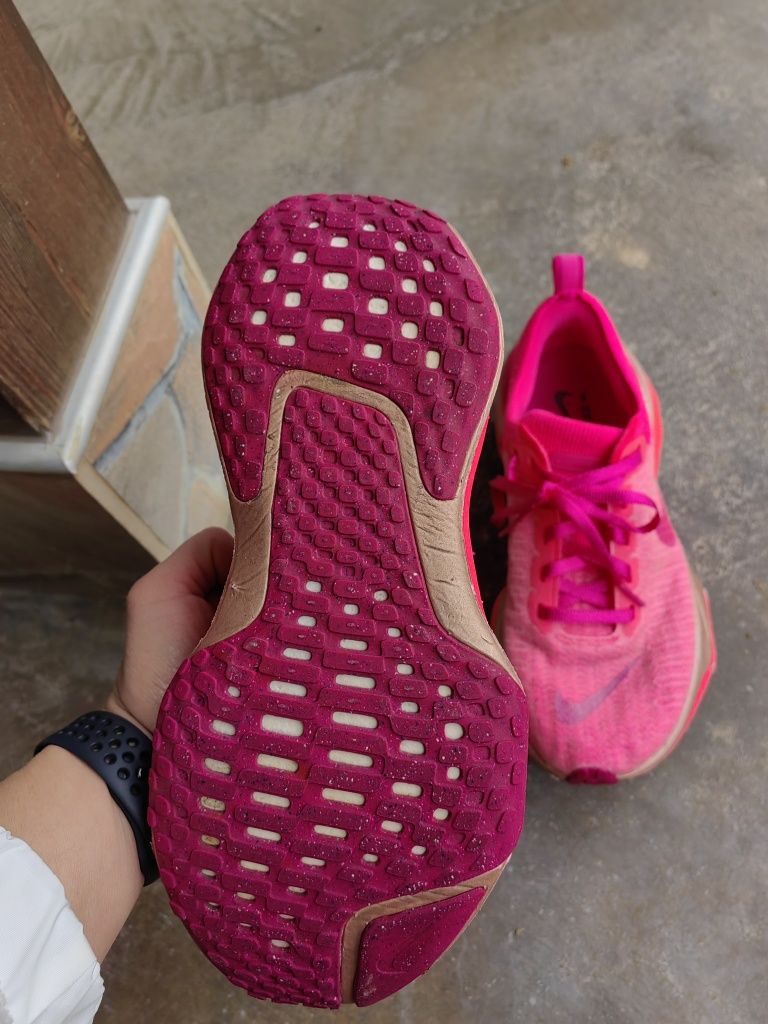 Оригинални маратонки Nike invincible run 3