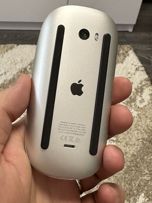 Apple Magic Mouse 2 Ca nou, original, adus din SUA.