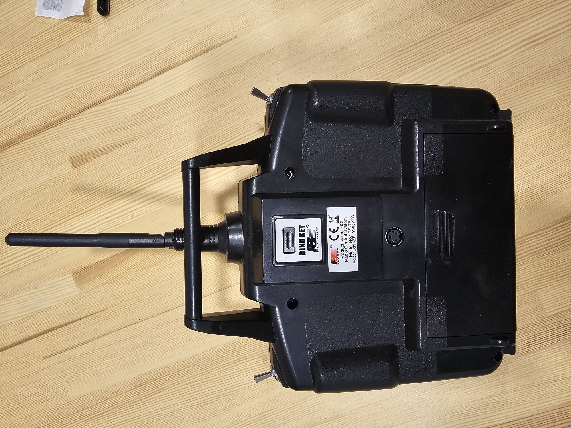 Радиоуправление FlySki FS-T6 с приемник FS-R6B