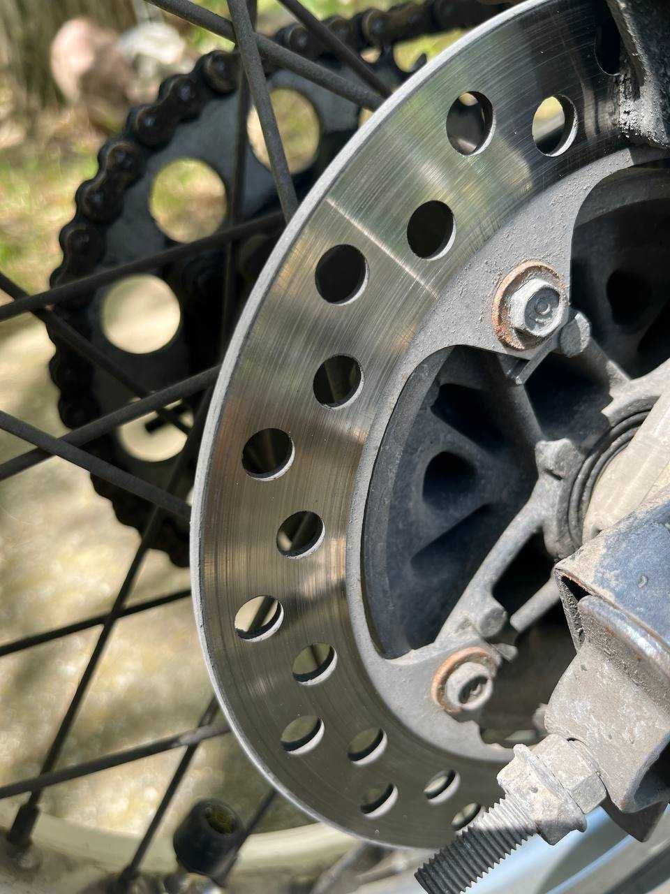 Продавам Honda NX 650