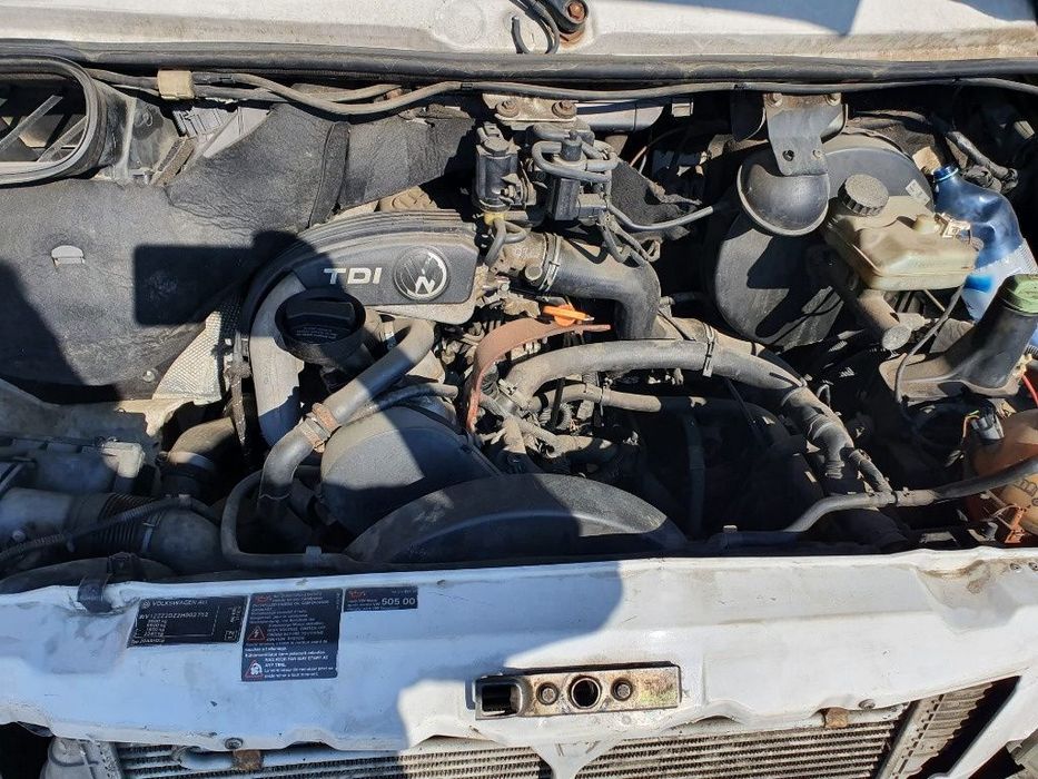 Dezmembrez vw LT 35 motor 2.5tdi 109cp ANJ  dezmembrari cutie de viteze manuala 5+1 turbina