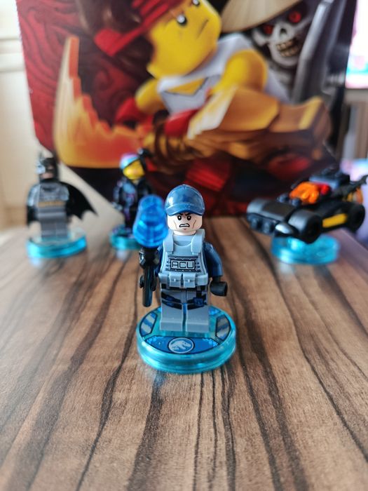 Оригинални Lego фигурки и комплект