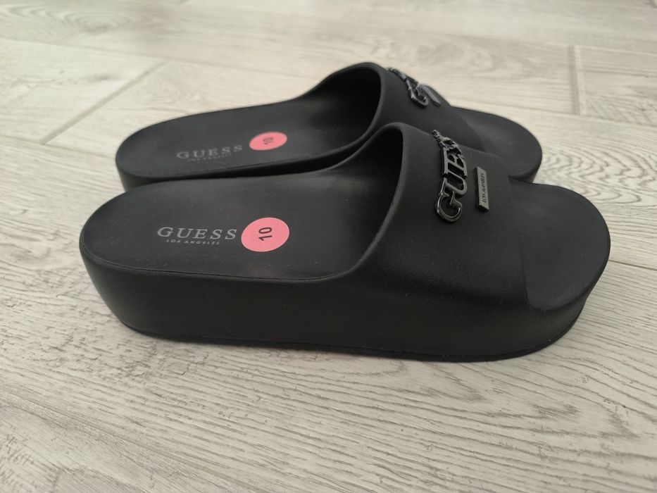 Гумени чехли Guess