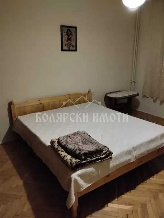 Двустаен в Широк Център