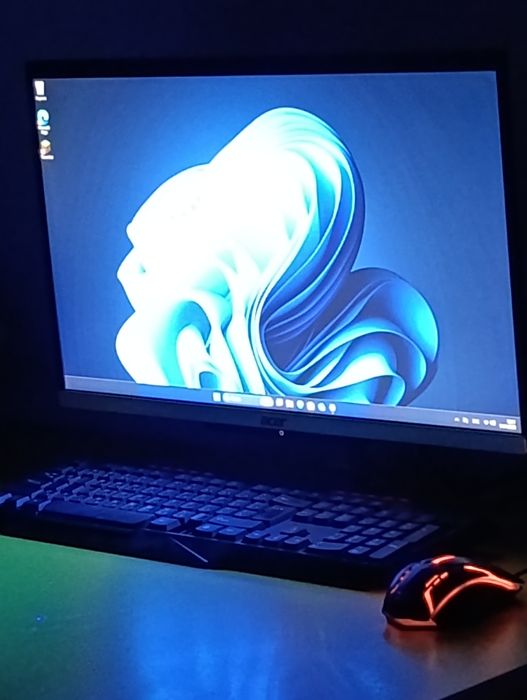 Acer c22 963 Отлично подойдёт для офисных работ