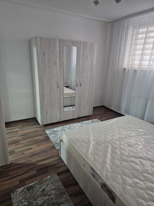 Apartament de inchiriat 3 camere zona Universitate