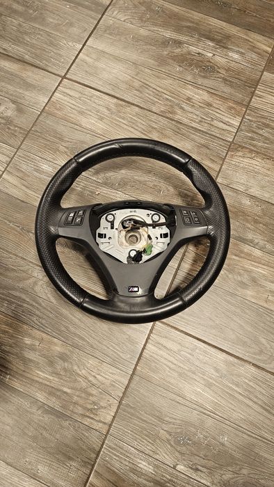 Volan BMW M seria 1 e81 e87 piele