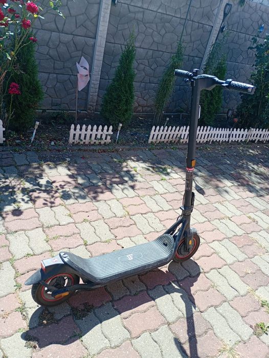 Trotineta nefunctionala, pentru reparație sau piese de schimb