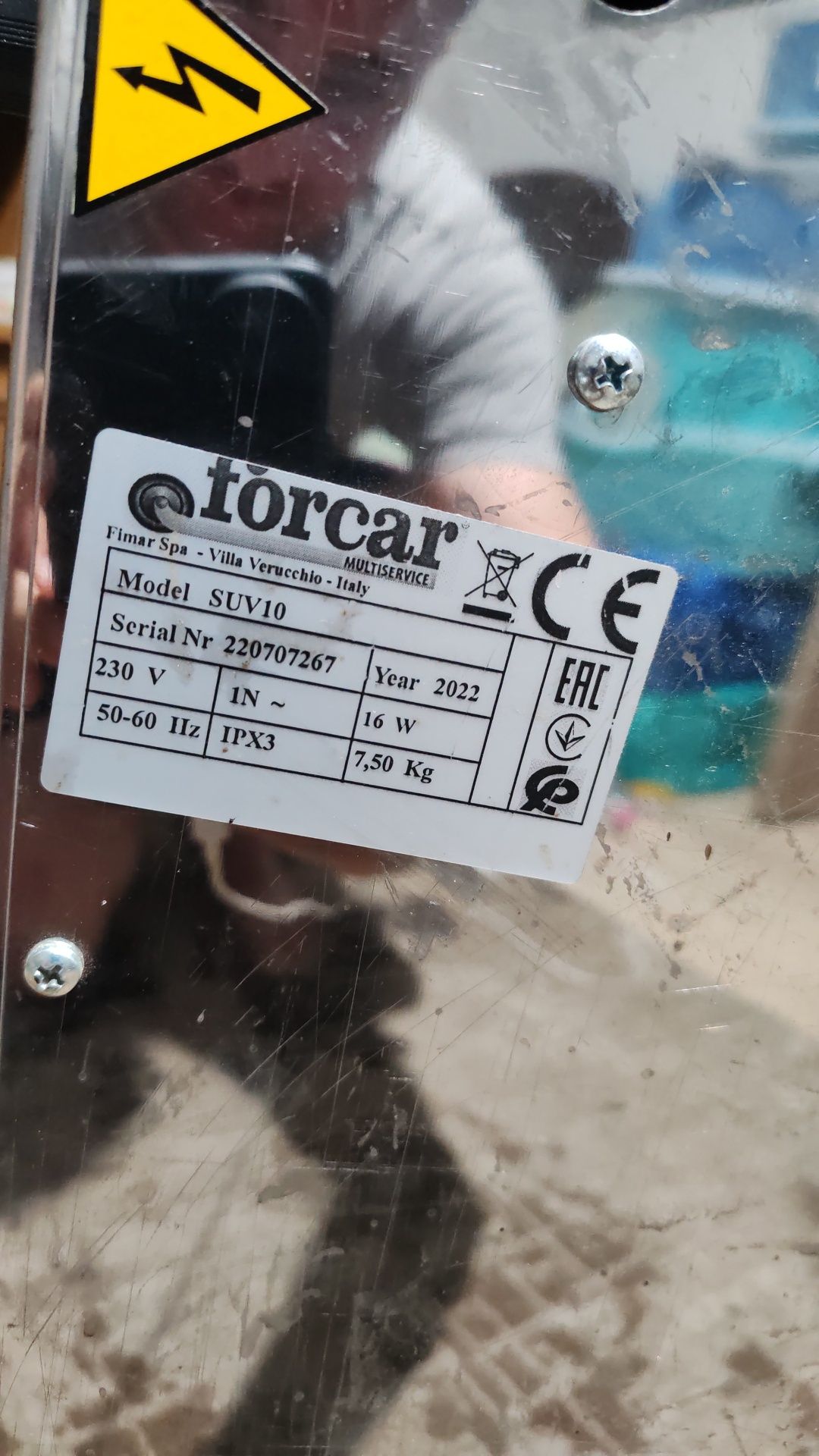 sterilizator Forcar cu ultraviolete pentru tacâmuri