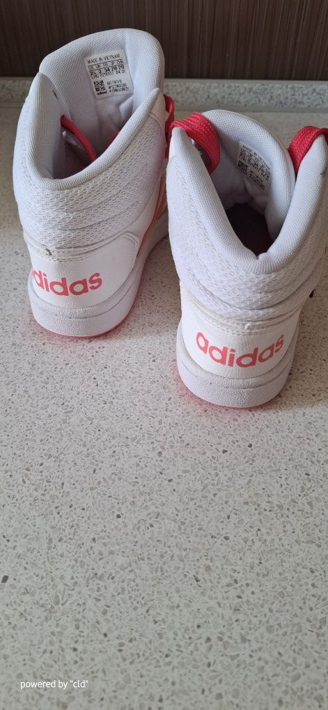 Adidas adidasi34