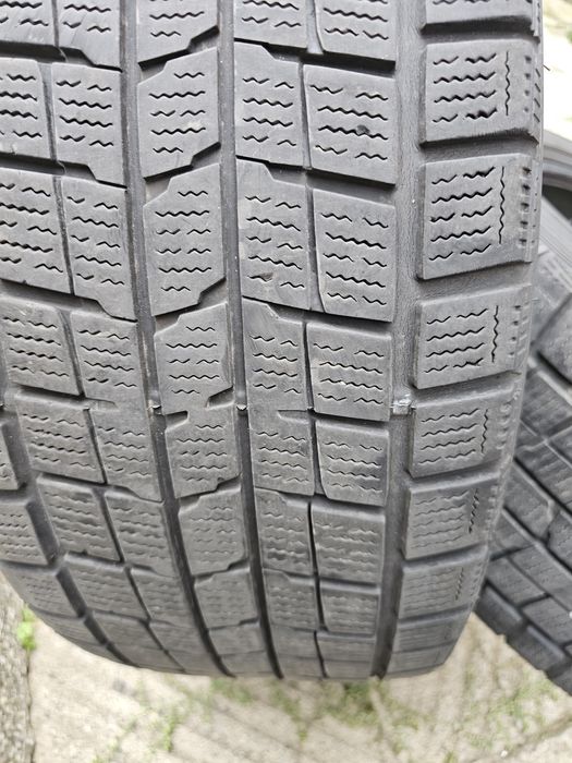 Зимни гуми Dunlop 235/50/18