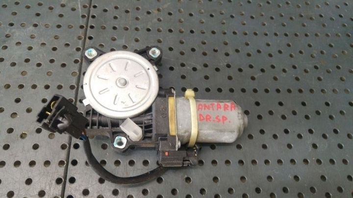 Motoras macara dreapta spate opel antara a l07 96672885